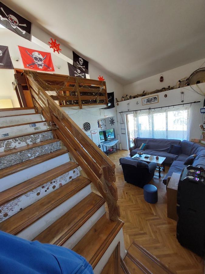 Pirate Backpackers Hostel Ulcinj Luaran gambar
