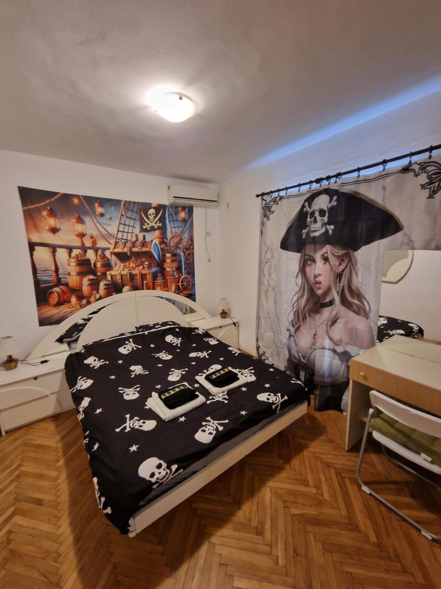 Pirate Backpackers Hostel Ulcinj Luaran gambar