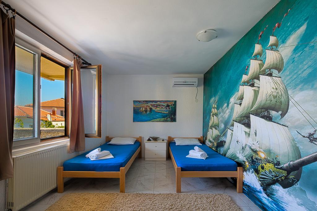 Pirate Backpackers Hostel Ulcinj Luaran gambar