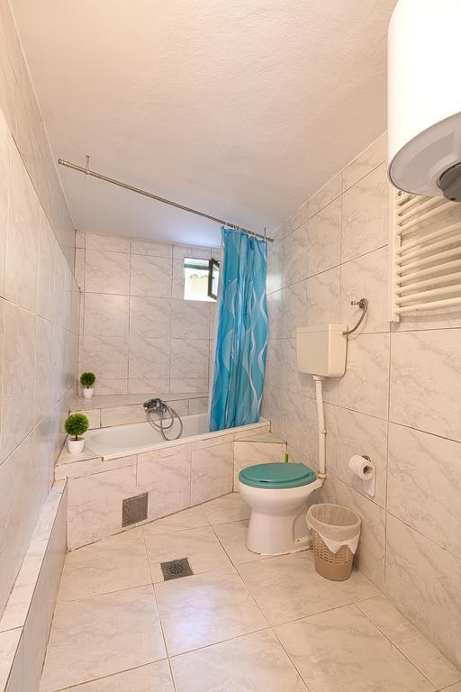 Pirate Backpackers Hostel Ulcinj Luaran gambar