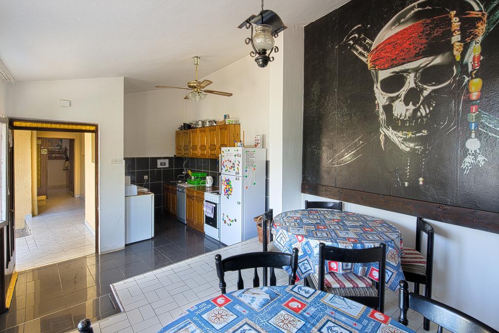 Pirate Backpackers Hostel Ulcinj Luaran gambar